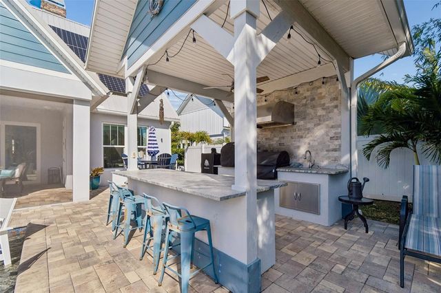 1516 GRANDVIEW DRIVE, Tarpon Springs, FL 34689