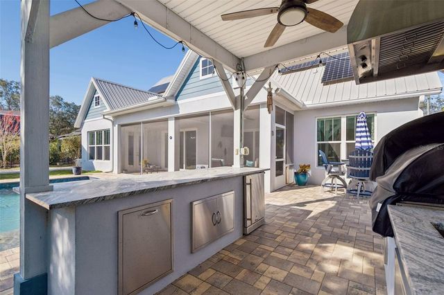 1516 GRANDVIEW DRIVE, Tarpon Springs, FL 34689