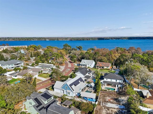 1516 GRANDVIEW DRIVE, Tarpon Springs, FL 34689