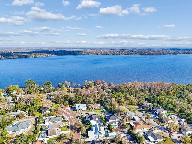 1516 GRANDVIEW DRIVE, Tarpon Springs, FL 34689