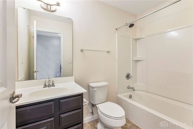 1657 Summit Creek Drive, Centerville, OH 45458