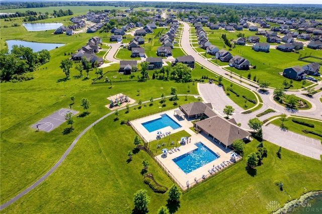 1657 Summit Creek Drive, Centerville, OH 45458