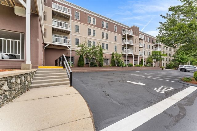 414 Mount Hope St 109, North Attleboro, MA 02760