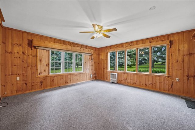 7112 Valentown Rd, Victor, NY 14564