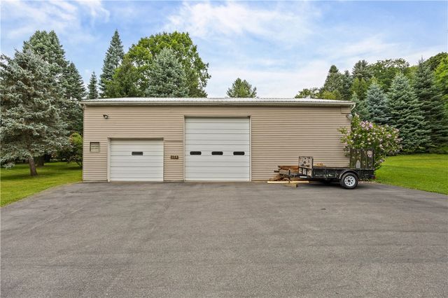 7112 Valentown Rd, Victor, NY 14564
