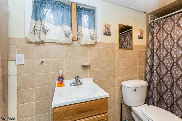 150 Boyle Ave, Totowa Boro, NJ 07512