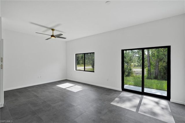 601 Hawthorne AVE S, Lehigh Acres, FL 33974