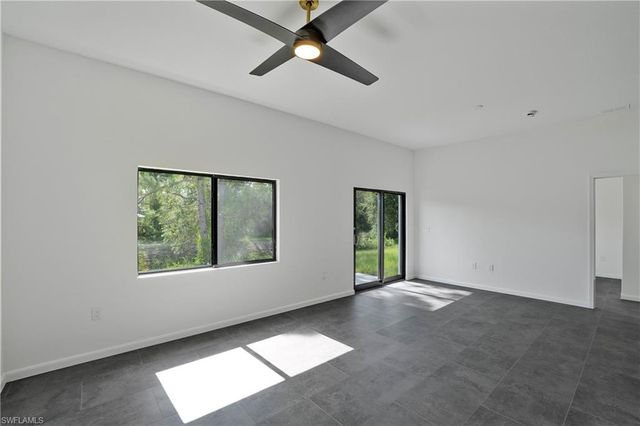 601 Hawthorne AVE S, Lehigh Acres, FL 33974