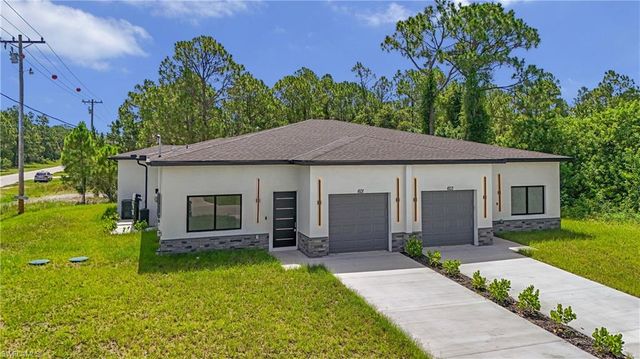 601 Hawthorne AVE S, Lehigh Acres, FL 33974