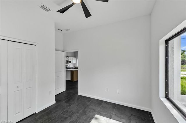 601 Hawthorne AVE S, Lehigh Acres, FL 33974