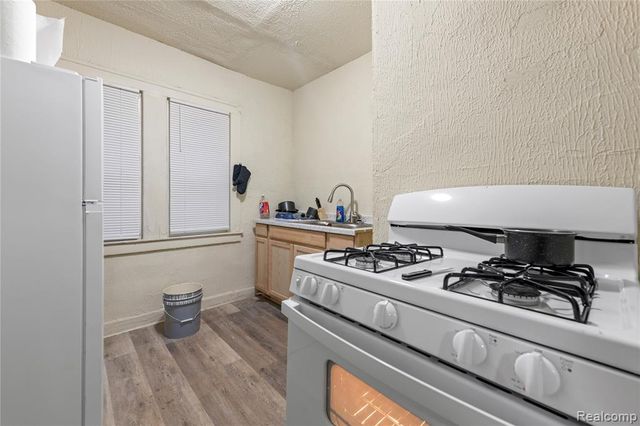 2959 Tuxedo Street, Detroit, MI 48206