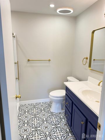 1511 Pebble Place, Parlin, NJ 08859