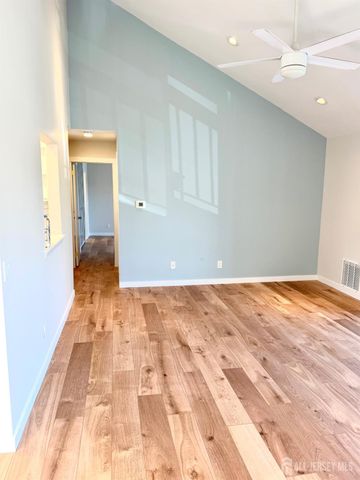 1511 Pebble Place, Parlin, NJ 08859