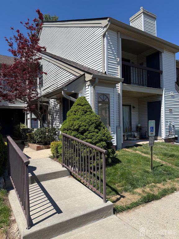 1511 Pebble Place, Parlin, NJ 08859