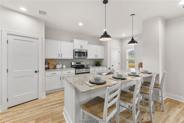 3545 Brayden Drive, College Station, TX 77845