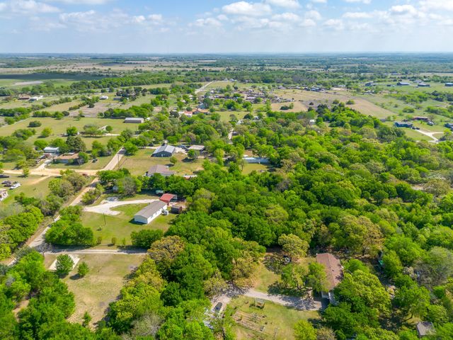 6500 County Road 308, Grandview, TX 76050