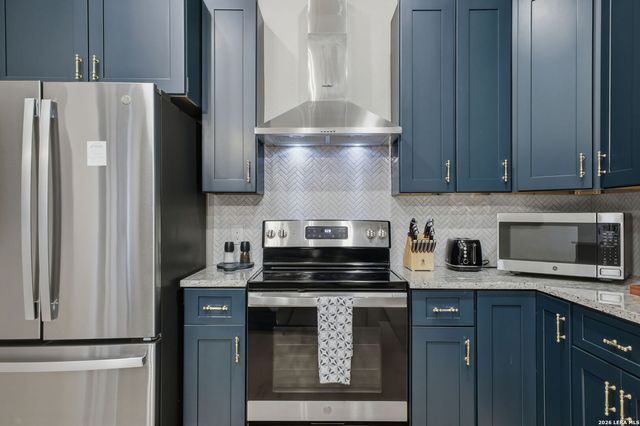 1503 E Crockett St,, San Antonio, TX 78202