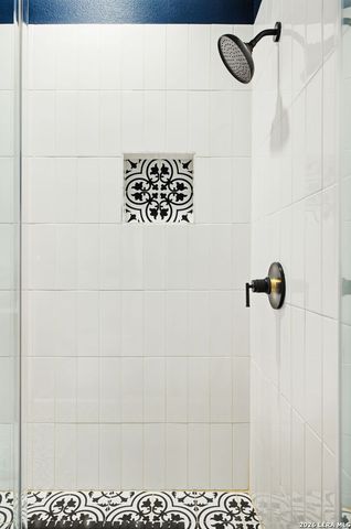 1503 E Crockett St,, San Antonio, TX 78202