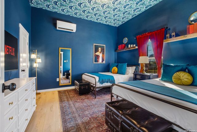 1503 E Crockett St,, San Antonio, TX 78202