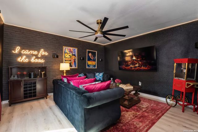 1503 E Crockett St,, San Antonio, TX 78202