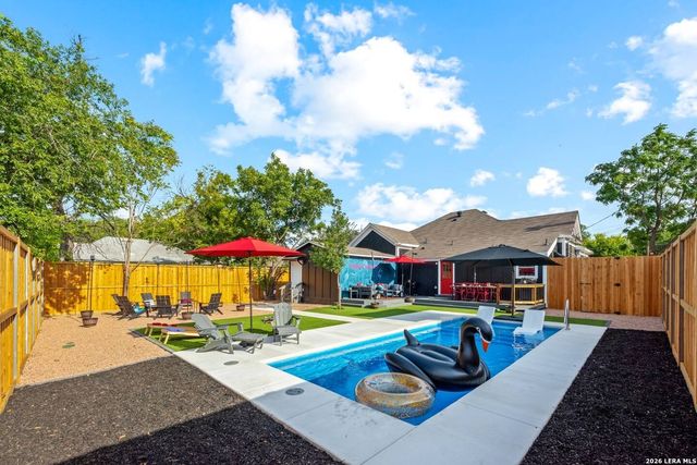 1503 E Crockett St,, San Antonio, TX 78202