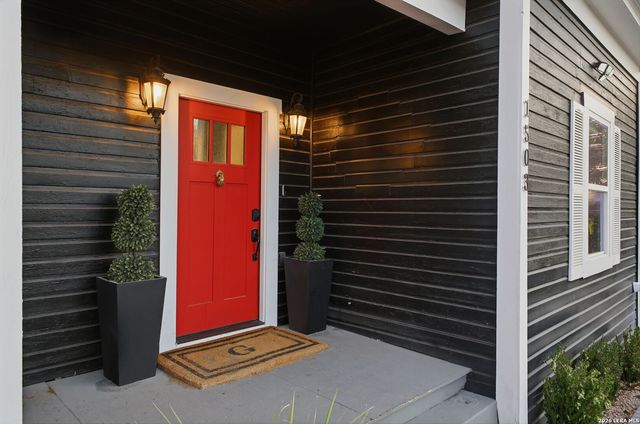 1503 E Crockett St,, San Antonio, TX 78202