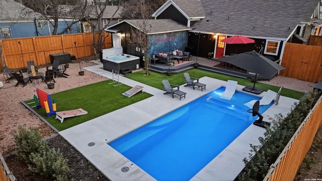 1503 E Crockett St,, San Antonio, TX 78202