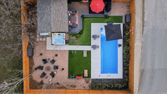 1503 E Crockett St,, San Antonio, TX 78202