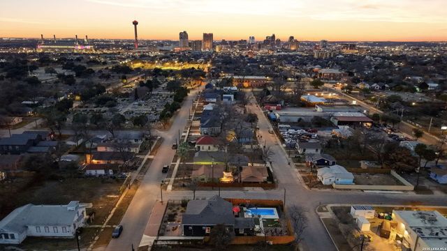 1503 E Crockett St,, San Antonio, TX 78202