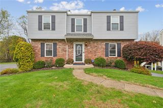 144 Dinwiddie Dr, Plum Boro, PA 15068