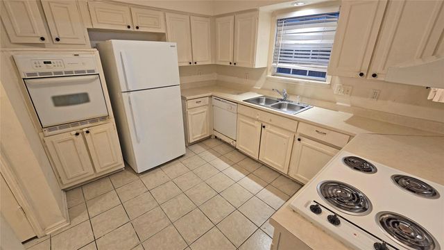 760 Thicket Lane 760, Houston, TX 77079