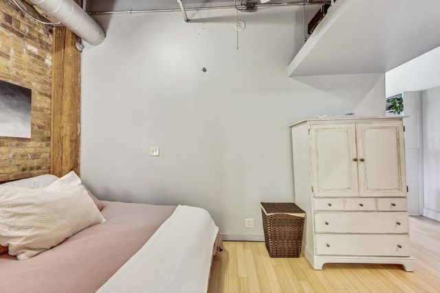 525 N Halsted Street 212, Chicago, IL 60642