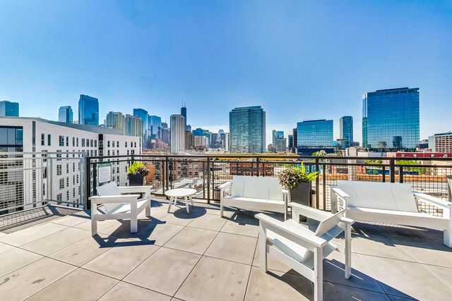 525 N Halsted Street 212, Chicago, IL 60642