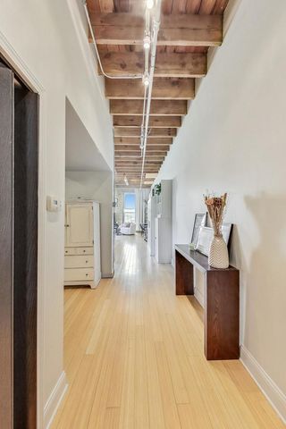 525 N Halsted Street 212, Chicago, IL 60642