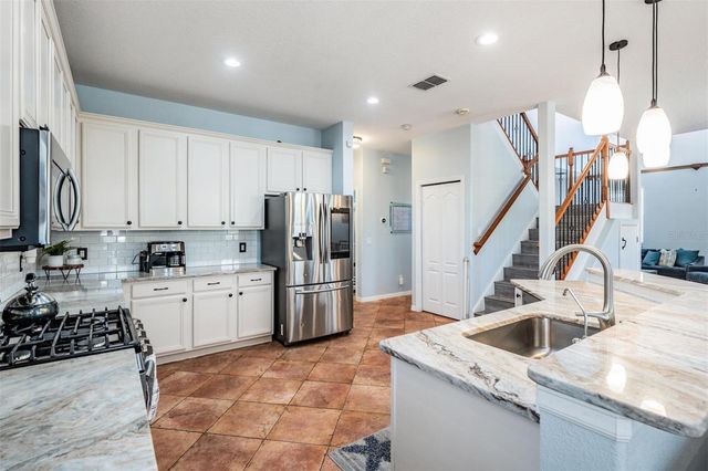 9212 OAK PRIDE COURT, Tampa, FL 33647