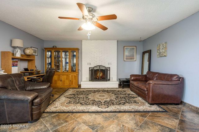 3037 Missouri Avenue, Las Cruces, NM 88011