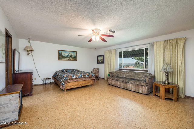 3037 Missouri Avenue, Las Cruces, NM 88011