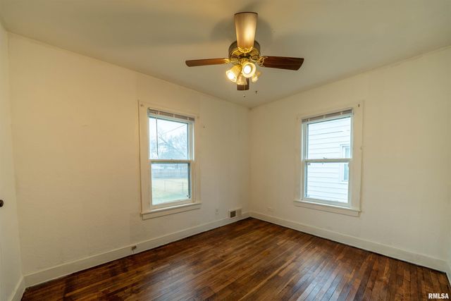 3412 N GALE Avenue, Peoria, IL 61604