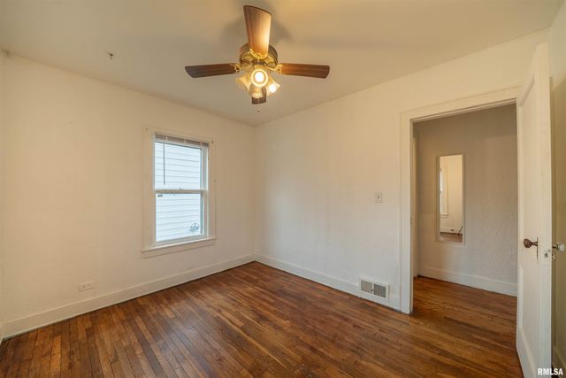 3412 N GALE Avenue, Peoria, IL 61604