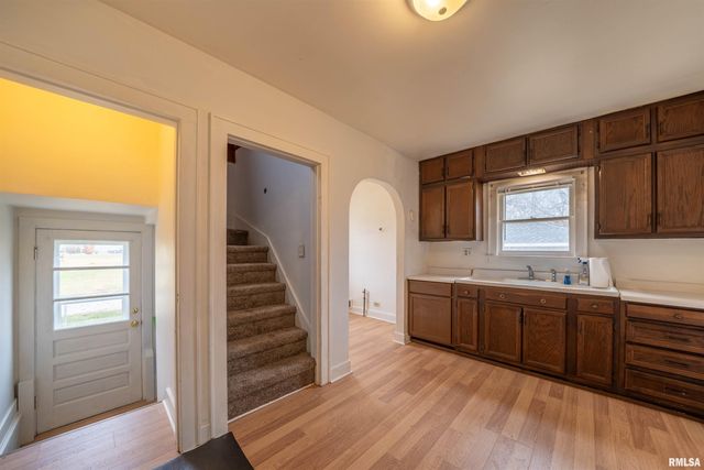 3412 N GALE Avenue, Peoria, IL 61604