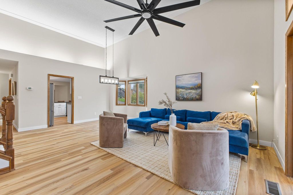 13762 93rd Place N, Maple Grove, MN 55369 — photo 2