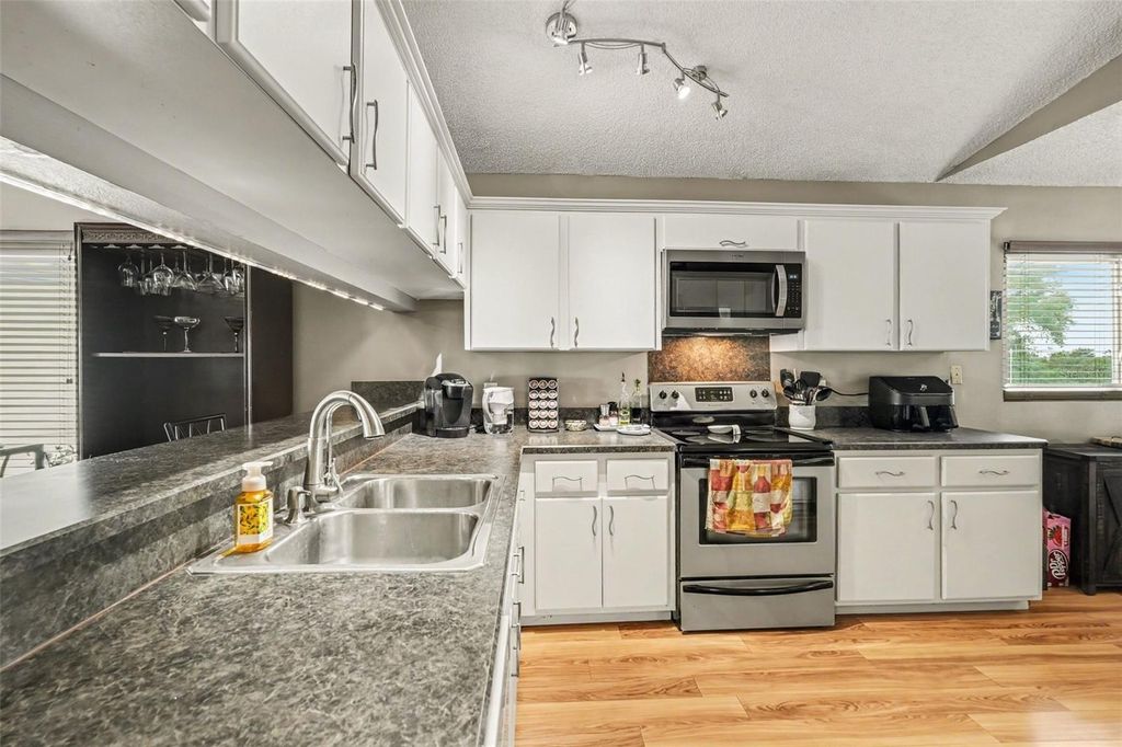 Image 24 of property listing at 6340 SPOONBILL DRIVE, New Port Richey, FL 34652