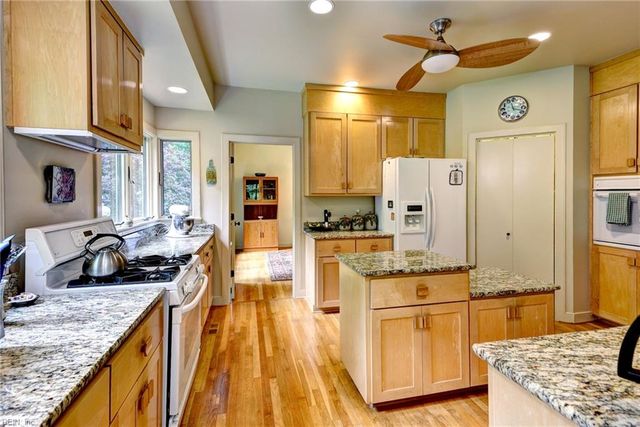 140 Hearthside LN, Williamsburg, VA 23185