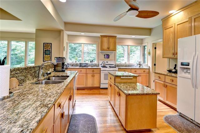 140 Hearthside LN, Williamsburg, VA 23185
