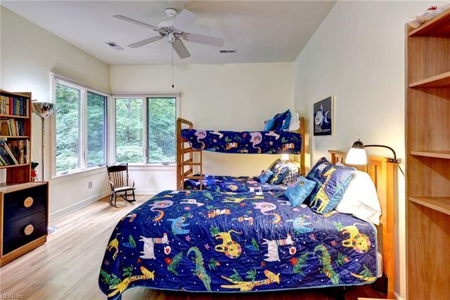 140 Hearthside LN, Williamsburg, VA 23185