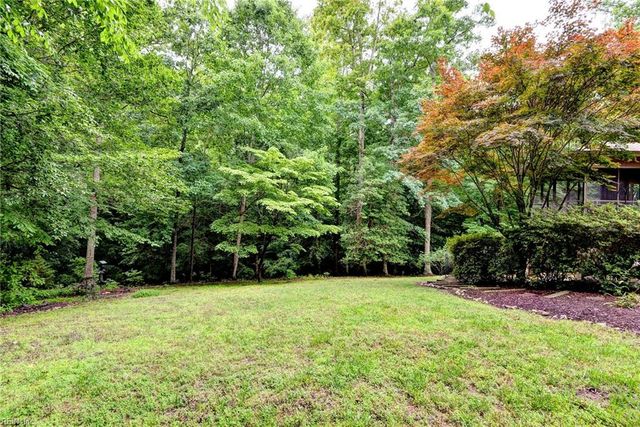 140 Hearthside LN, Williamsburg, VA 23185