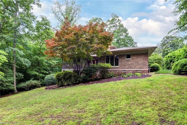 140 Hearthside LN, Williamsburg, VA 23185