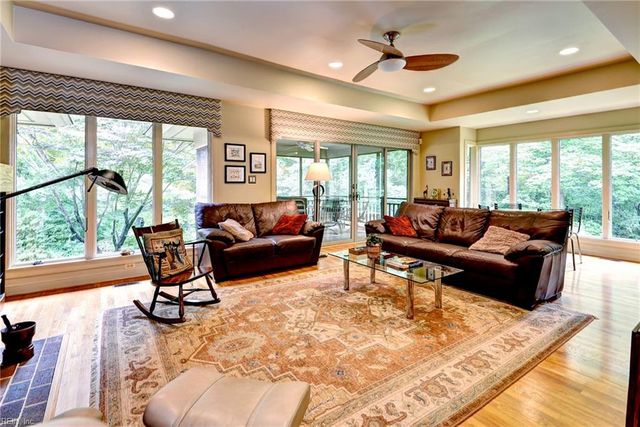 140 Hearthside LN, Williamsburg, VA 23185