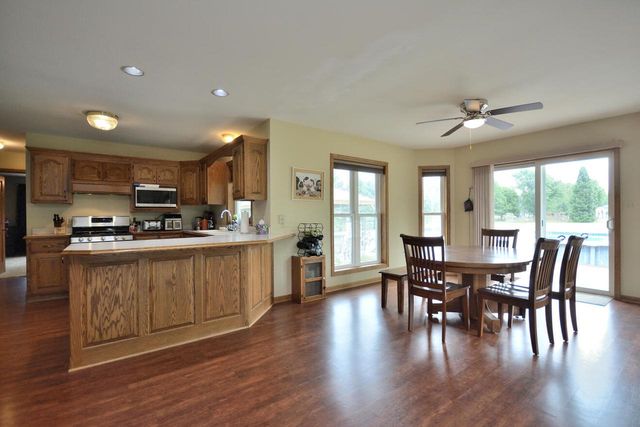 S108W37645 Draper ROAD, Eagle, WI 53119