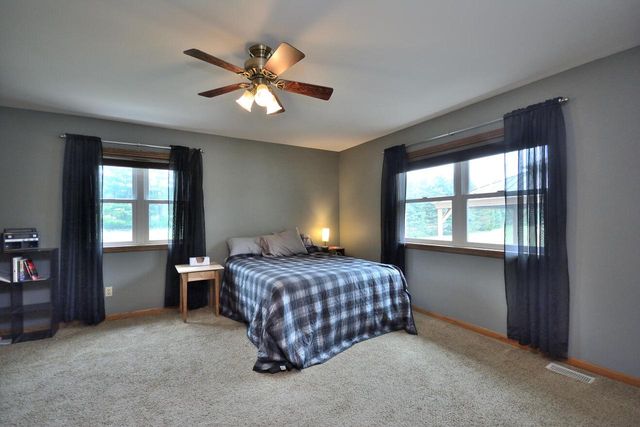 S108W37645 Draper ROAD, Eagle, WI 53119
